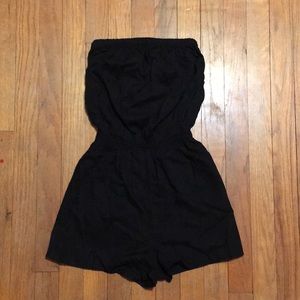 Strapless romper